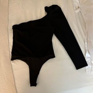 ASTR black one shoulder bodysuit